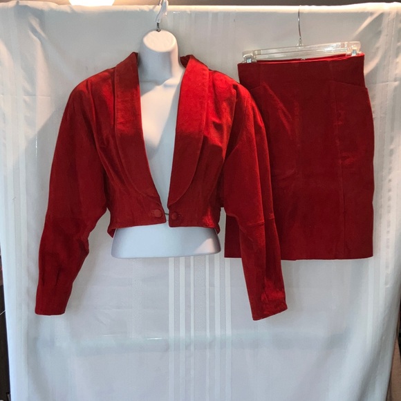 Wilsons Leather Red Women's Pencil Skirt Set - Picture 1 of 13